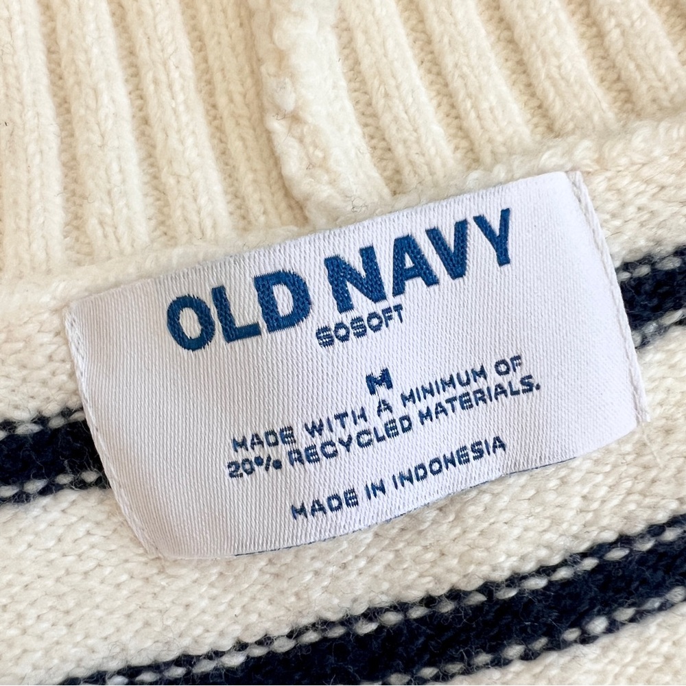 New OLD NAVY SoSoft V-Neck Valentine Heart 
Cardigan Sweater Striped Crm Navy M - Picture 11 of 13